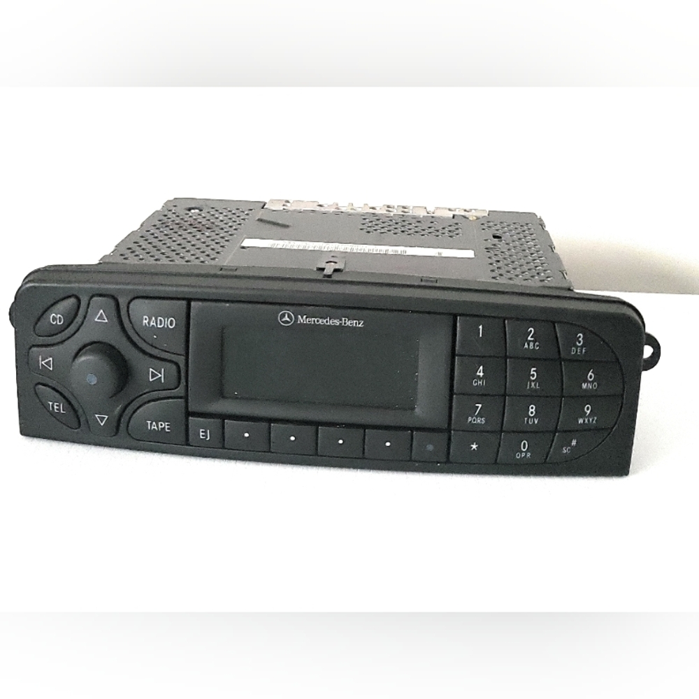 Mercedes Benz OEM Am Fm Car Radio Model CM1010